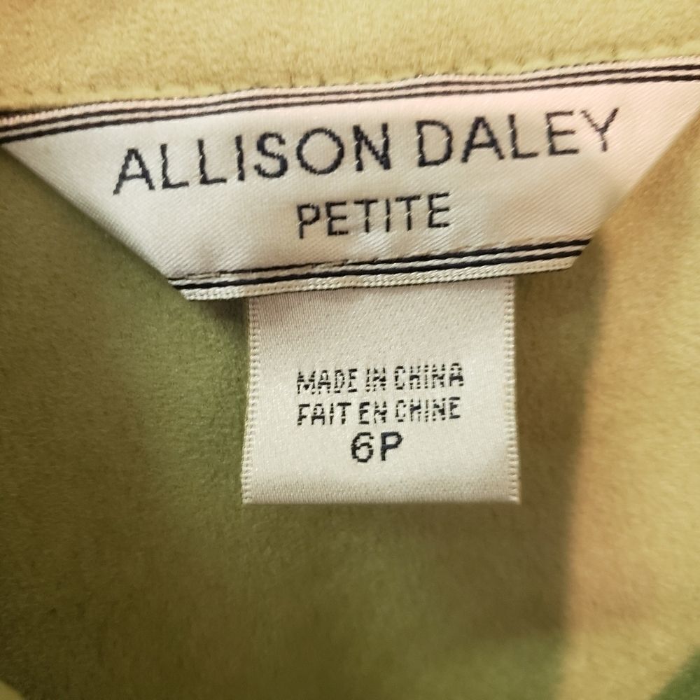 Allison  Daley Jacket - Picture 3 of 4